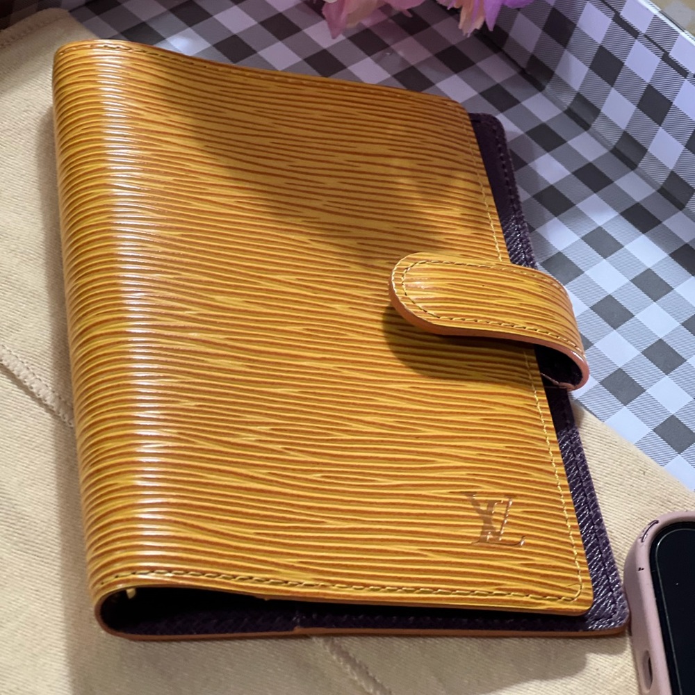 Louis Vuitton Epi Agenda